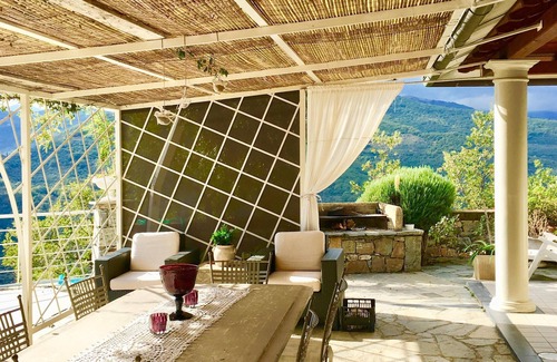 Pontedassio House | Romantic villa, with a heated pool (low season) and a fantastic view