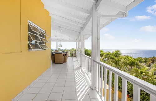 Bisento Villa | Romantic villa with pool and ocean view
