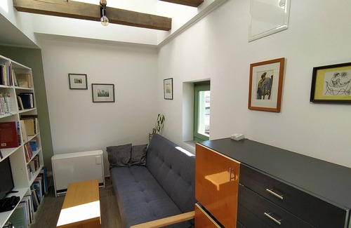Somogyharsagy Cottage | Romantic vineyard cottage at the edge of the forest