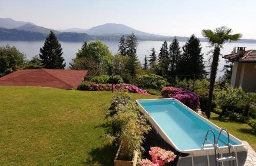 Belgirate House | Romantica casetta nel verde con vista sul lago