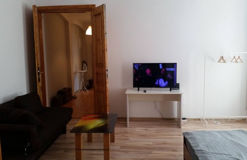 Czestochowa Apartment | Romantyczny Apartament z kominkiem