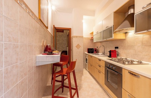 Quartiere XI Portuense Apartment | Rome Elements Apartment, elegante, raffinato appartamento a 15 minuti dal centro