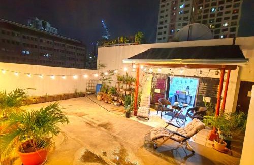 Pio del Pilar Apartment | Rooftop Condo Makati