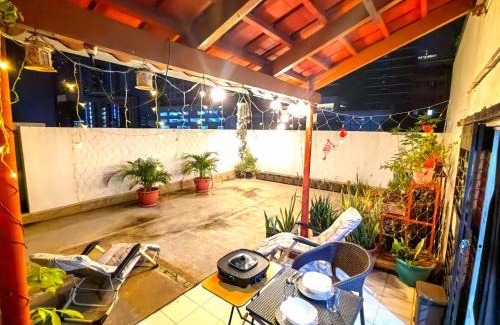 Pio del Pilar Apartment | Rooftop Condo Makati