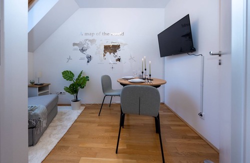Leopoldstadt Apartment | Rooftop cozy apartment near innerstadt with AC