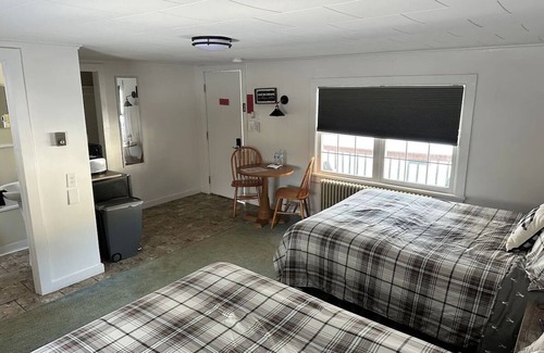 Schroon Lake House | Room 109 two queen beds