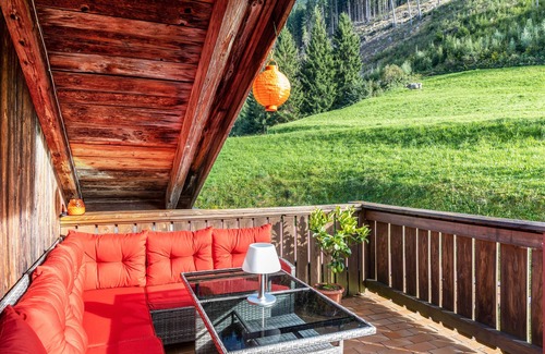Hainzenberg Apartment | Room '14' with Mountain View, Private Terrace and Wi-Fi
