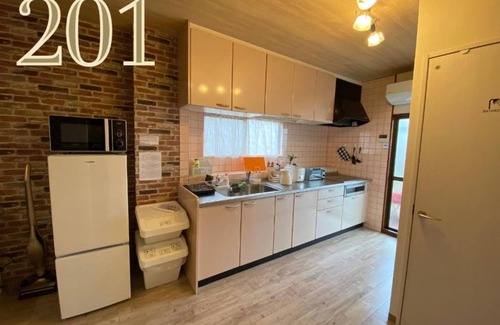 Minato Apartment | Room 201 with balcony 1 floor bath toilet 2 w - 201/Osaka Ōsaka