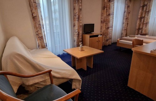 Naters House | Room 204 - Hotel Bellevue