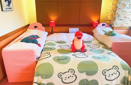 Yoshioka Hotel | Room 309 Dinosaur Room B Luxury BBQ Plan Chargril/Kitagunmagun Gunma