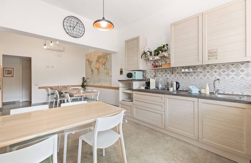 Riola Sardo Apartment | Room '40°Parallelo - Economy 5' with Shared Garden, Wi-Fi and Air Conditioning