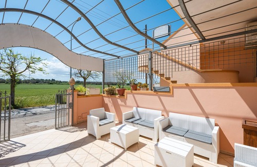 Cocumola Apartment | Room 'Angeli Nel Salento - Room 6' with Private Terrace, Wi-Fi and Air Conditioning