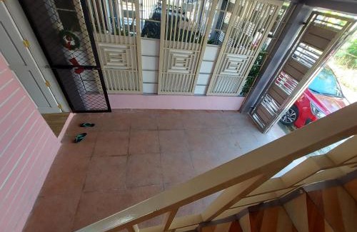 Calapan House | Room Calapan