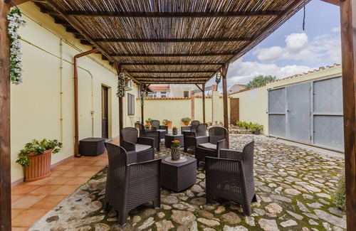 Palmas Arborea Apartment | Room 'Camera 3' with Shared Terrace, Wi-Fi and Air Conditioning