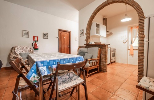 Sorano Apartment | Room 'Camera Nord' with Shared Pool, Shared Terrace and Wi-Fi