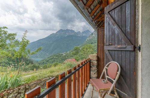 Oz Apartment | Room 'Chambre 5' with Mountain View and Balcony