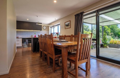 Swannanoa House | Room for all, family friendly.nOn the doorstep to fishing, skiing and adventure.