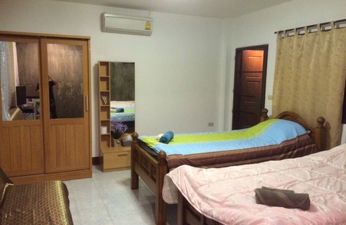 Pa Daet Bed & Breakfast | Room in Aviary styled environment, a chatters' space that can seat 11 pax
