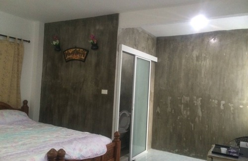 Pa Daet Bed & Breakfast | Room in Aviary styled environment, a chatters' space that can seat 11 pax