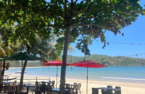 El Nido House | Room in Holiday Park - Camp on the Beach - Double Tent 1