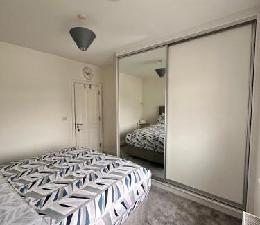 Limerick House | Room in Limerick with King bed -Home stay