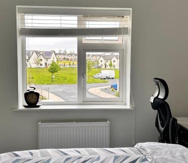 Limerick House | Room in Limerick with King bed -Home stay
