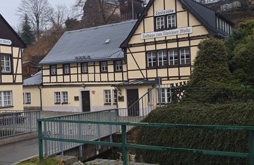 Pobershau Apartment | Room 'Katzenstein' with Mountain View and Wi-Fi