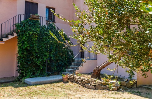 Gavorrano Apartment | Room 'La Concia - Spiga' with Shared Garden and Wi-Fi