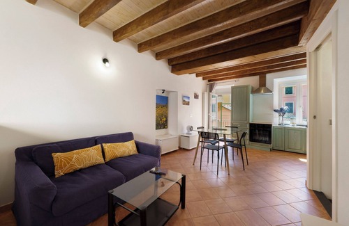 Borzonasca Apartment | Room 'Matrimoniale' with Balcony and Wi-Fi