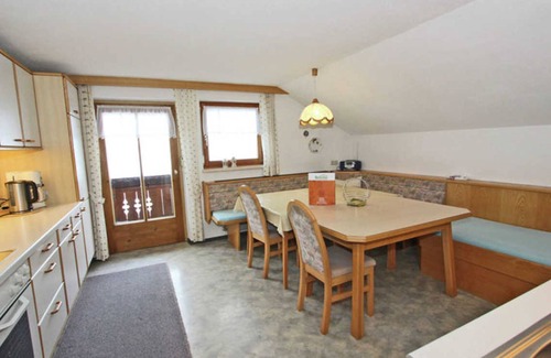 Tobadill Apartment | Room no. 3 double room with shower and WC - Haus Mühlhof