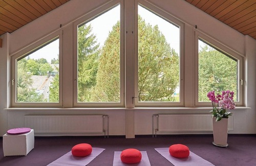 Urberg Apartment | Room 'No. 7' with Shared Terrace and Shared Garden