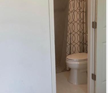 Sandalfoot Cove House | room & private bathroom