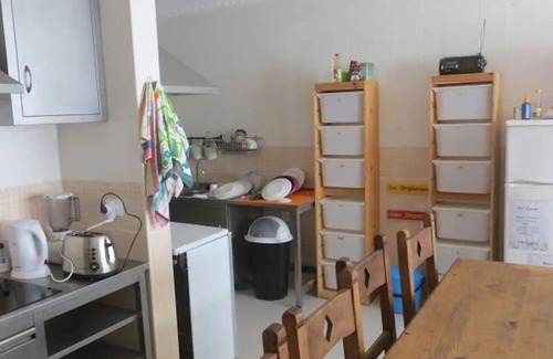 Vila Nova de Milfontes House | Room 'Quarto Triplo, Pátio, Cozinha' with Shared Terrace, Shared Garden and Wi-Fi