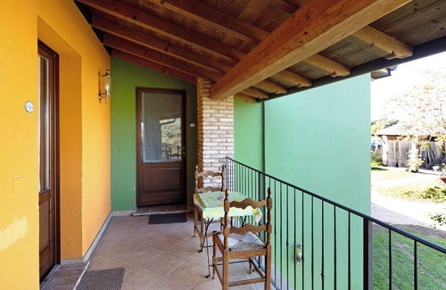 Campagnolo Apartment | Room 'Quadrupla Comfort 3' with Shared Terrace, Wi-Fi and Air Conditioning