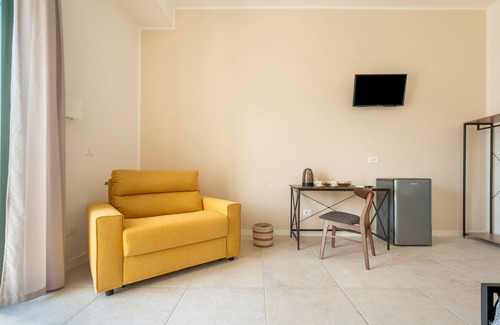 Castromediano Apartment | Room 'San Biagio - Superior 102' with Shared Pool, Wi-Fi and Air Conditioning