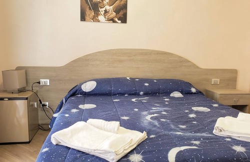 Monte Sant'Angelo Bed & Breakfast | Room San Michele - Affitti Brevi Italia