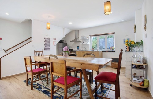 Fatima Apartment | Room 'Santo Agostinho' with Shared Terrace, Shared Garden and Wi-Fi