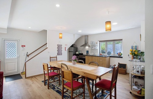 Fatima Apartment | Room 'Santo Agostinho' with Shared Terrace, Shared Garden and Wi-Fi