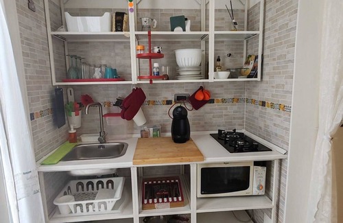 Tiggiano House | Room 'Stanza Firenze' with Shared Terrace, Wi-Fi and Air Conditioning