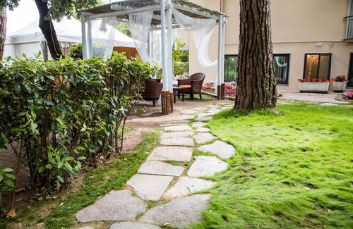 Ronchi Apartment | Room 'Tripla - Letti Singoli' with Shared Garden, Wi-Fi and Air Conditioning