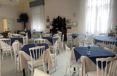 Viareggio House | Room-viareggio Rooms Facing the sea