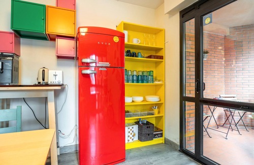 Distrito Llano Apartment | Room 'Warsaw' with Wi-Fi
