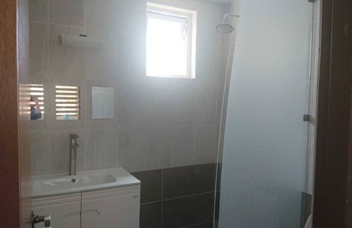 Coyoacan Apartment | Room with a bed, sofa bed, kitchenette and bathroom.