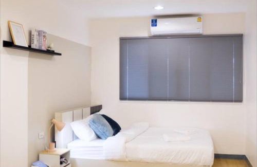 Phra Khanong Apartment | Roombix City House - Cozy House Near BtsOnnut For 8-RB3
