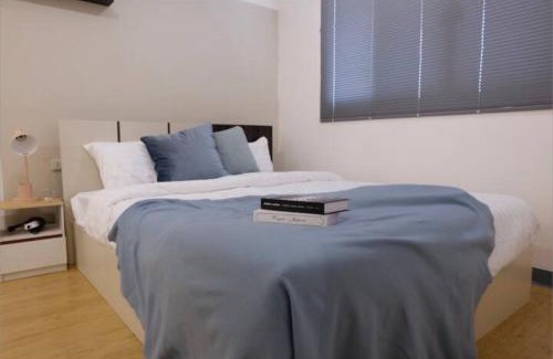 Phra Khanong Apartment | Roombix City House - Cozy House Near BtsOnnut For 8-RB3