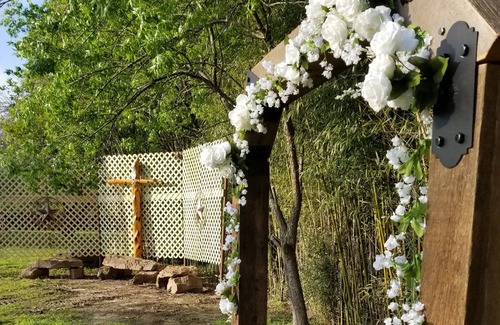 Sulphur Springs Bed & Breakfast | Rooms and Wedding venue