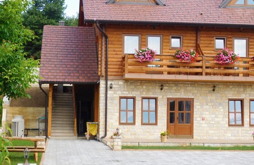 Grabovac Apartment | Rooms Ilija, (15147), Rakovica, Croatia