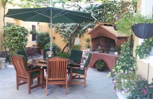 Trsteno Apartment | Rooms Mozara 2 Double room with private external bathroom