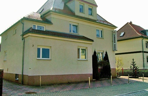 Hoyerswerda Cottage | Rooms - Pension Henze