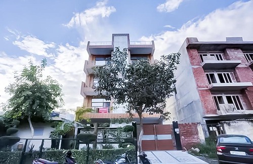 Noida Hotel | Roomshala 117 Shubham Residency - Noida Sector 44